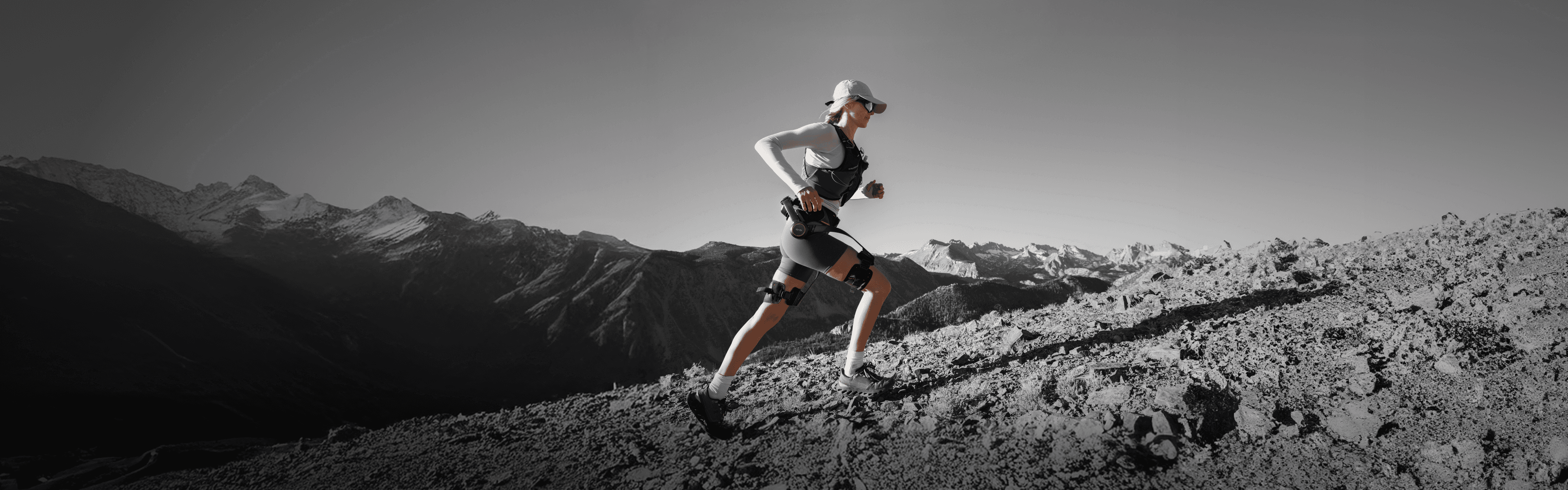 Экзоскелет ExoGo на горном маршруте