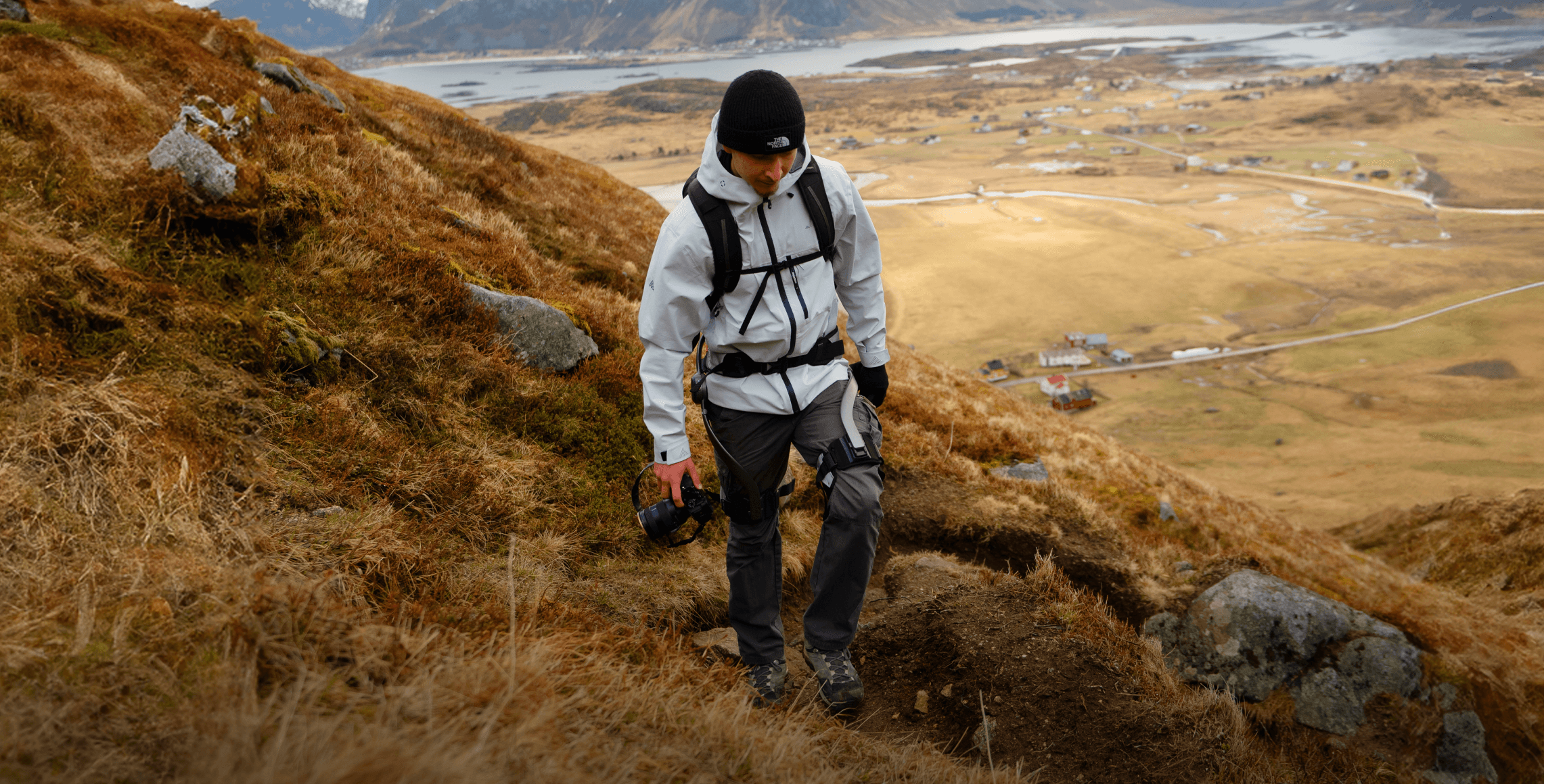 Hypershell Carbon X — многочасовая работа на ногах с тяжёлым снаряжением